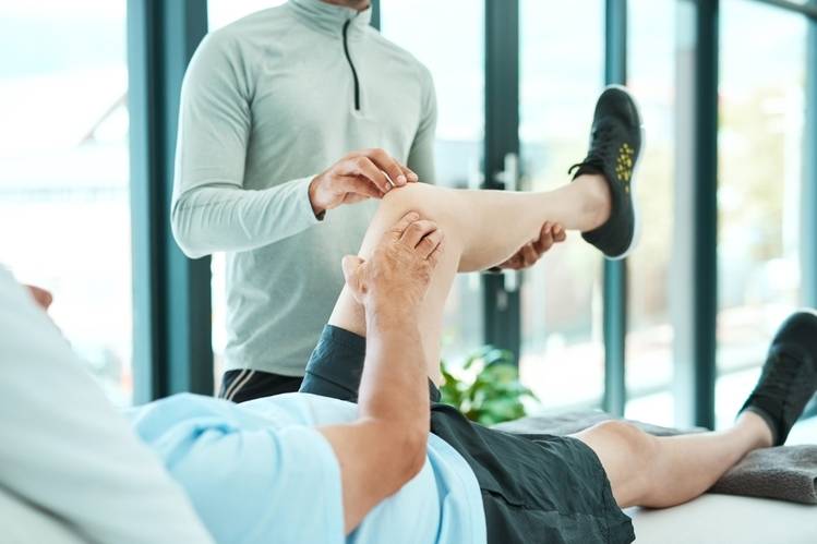knee pain clinic in Singapore